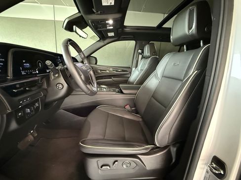 Used 2023 Cadillac Escalade Sport w/ Touring Package RWD image 5