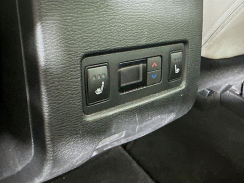 Used 2025 Mitsubishi Outlander SEL AWD/4WD image 28