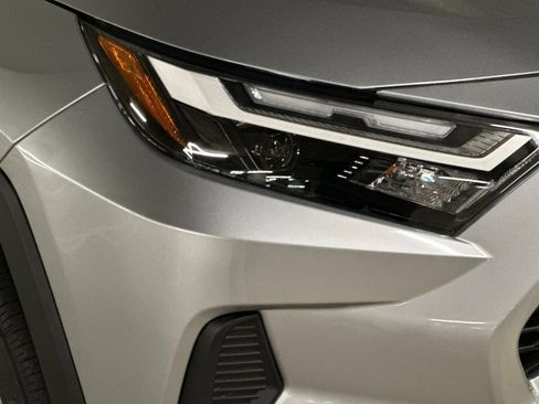 New 2025 Toyota RAV4 XLE image 31