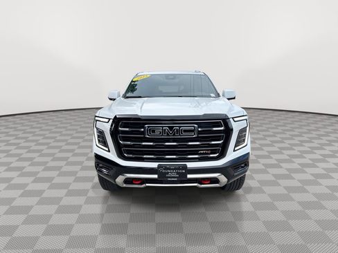 Certified 2025 GMC Yukon XL AT4 w/ LPO, Floor Liner Package AWD/4WD image 5