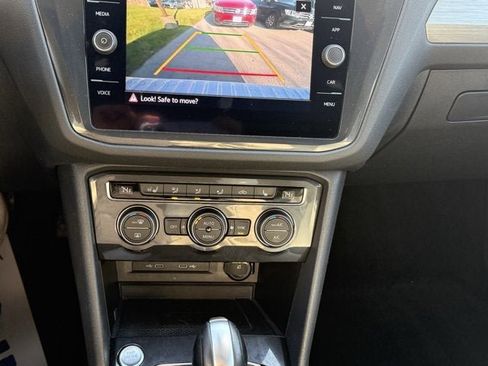 Certified 2021 Volkswagen Tiguan SEL image 25