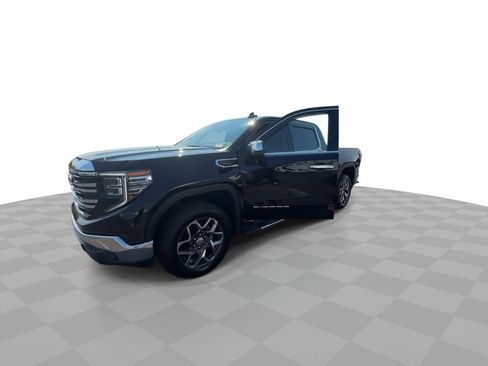 Certified 2025 GMC Sierra 1500 SLT w/ SLT Premium Package RWD image 4