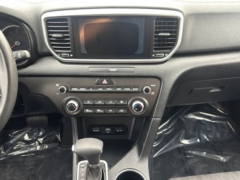 Used 2021 Kia Sportage LX FWD image 15