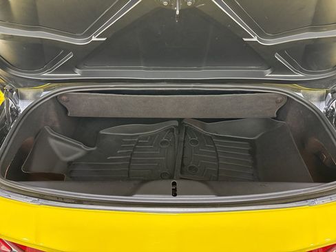 Used 2014 Chevrolet Corvette Stingray Convertible w/ 2LT Preferred Equipment Group image 34