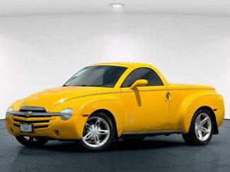 Used 2004 Chevrolet SSR w/ Preferred Equipment Group RWD video 1