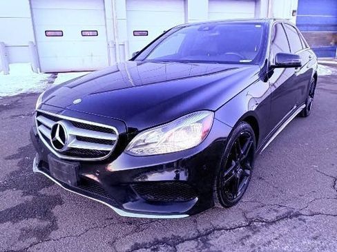 Used 2016 Mercedes-Benz E 350 4MATIC Sedan image 2