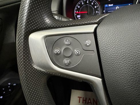 Used 2024 GMC Terrain SLE AWD/4WD image 17