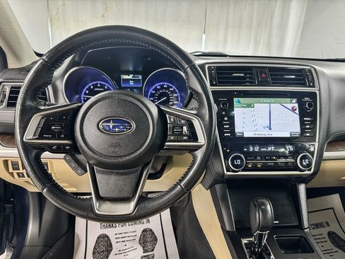 Used 2018 Subaru Outback 2.5i Limited image 13