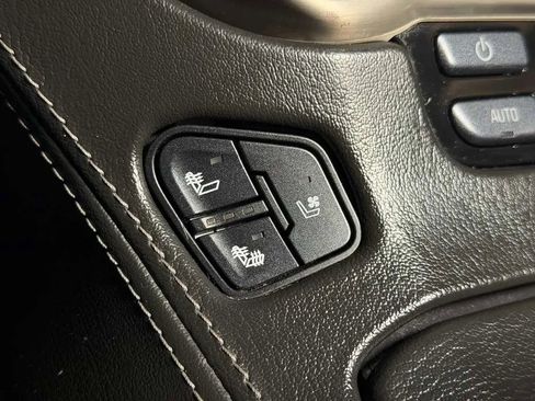 Used 2018 GMC Yukon Denali RWD image 45