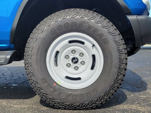 New 2026 Ford Bronco Heritage Edition AWD/4WD image 9