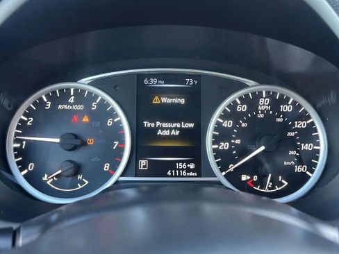 Used 2017 Nissan Sentra SV FWD image 3