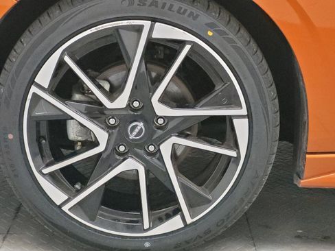 Used 2024 Nissan Sentra SR FWD image 31