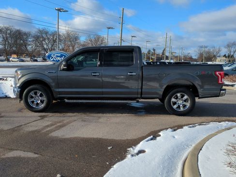 Used 2017 Ford F150 XLT w/ Equipment Group 302A Luxury image 5