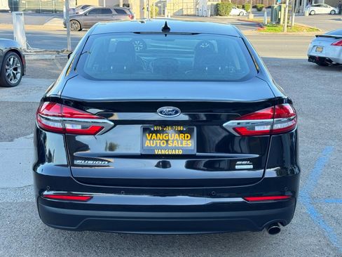Used 2020 Ford Fusion SEL image 40