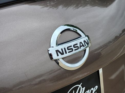 Used 2012 Nissan Murano LE w/ Platinum Pkg image 12