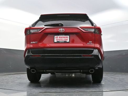 Used 2025 Toyota RAV4 SE w/ Weather & Moonroof Package image 29