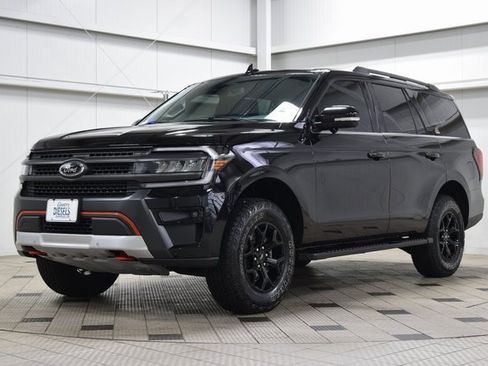 Used 2024 Ford Expedition Timberline image 3