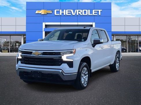 Certified 2025 Chevrolet Silverado 1500 LT AWD/4WD image 4