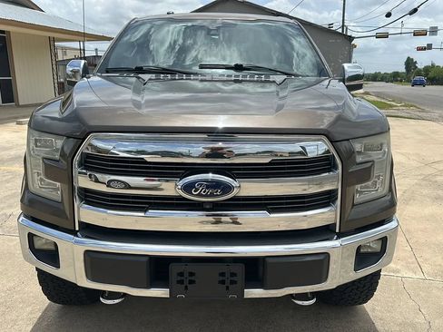 Used 2015 Ford F150 King Ranch w/ Equipment Group 601A Luxury AWD/4WD image 8
