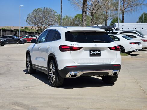 Certified 2026 Mercedes-Benz GLA 250 image 4