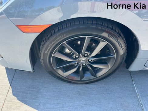 Used 2021 Honda Civic EX image 9