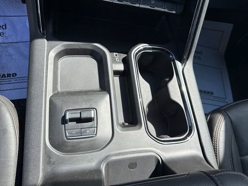 Used 2024 GMC Sierra 2500 AT4 w/ Technology Package AWD/4WD image 20
