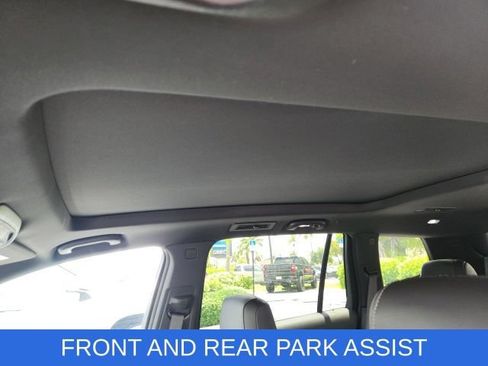 Used 2024 Cadillac XT6 Premium Luxury AWD/4WD image 8