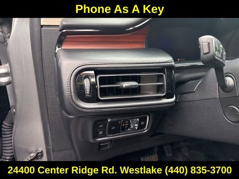 Used 2023 Lincoln Nautilus Reserve w/ Equipment Group 201A AWD/4WD image 15