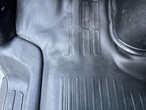 Used 2022 GMC Savana 2500 image 17