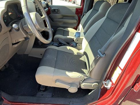 Used 2007 Jeep Wrangler X image 16
