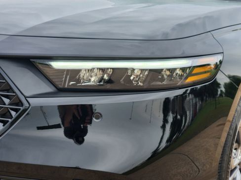 New 2026 Honda Accord EX-L image 9