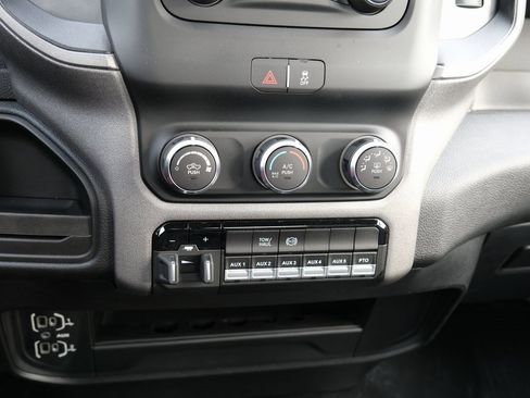 New 2023 RAM 5500 Tradesman image 20