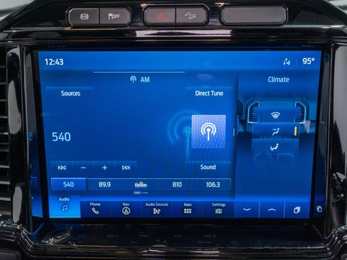 Used 2022 Ford F250 Lariat w/ Black Appearance Package AWD/4WD image 23