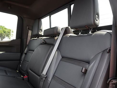 Used 2020 GMC Sierra 1500 Denali w/ Technology Package AWD/4WD image 30