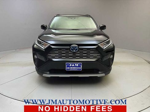 Used 2020 Toyota RAV4 Limited image 8