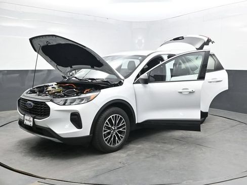 Used 2023 Ford Escape Active w/ Tech Pack #1 AWD/4WD image 46