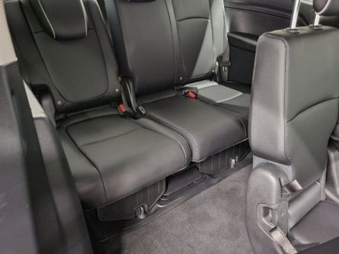 New 2026 Honda Odyssey Touring image 25