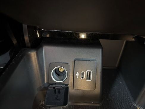 Certified 2025 Ford Explorer Platinum w/ LUX Leather Package image 42