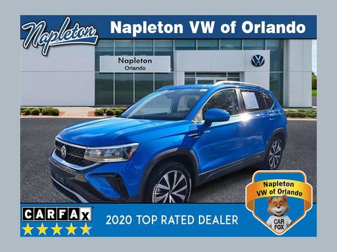 Used 2022 Volkswagen Taos SE image 1