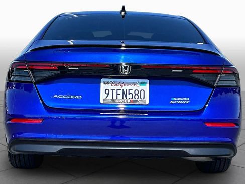 Used 2025 Honda Accord Sport image 4