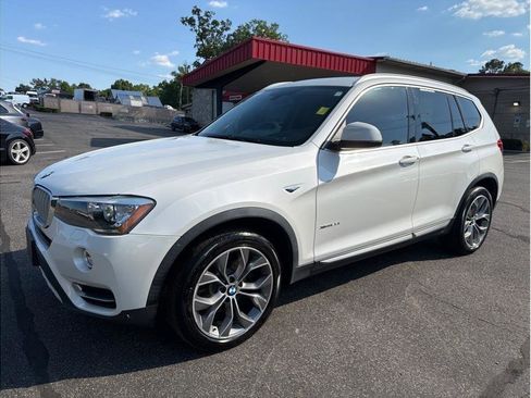 Used 2016 BMW X3 xDrive28i AWD/4WD image 3