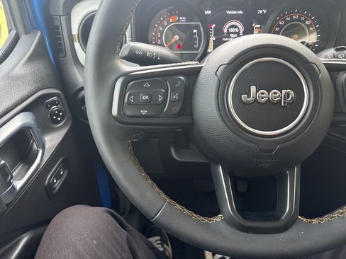 Used 2024 Jeep Wrangler Unlimited Sport AWD/4WD image 19