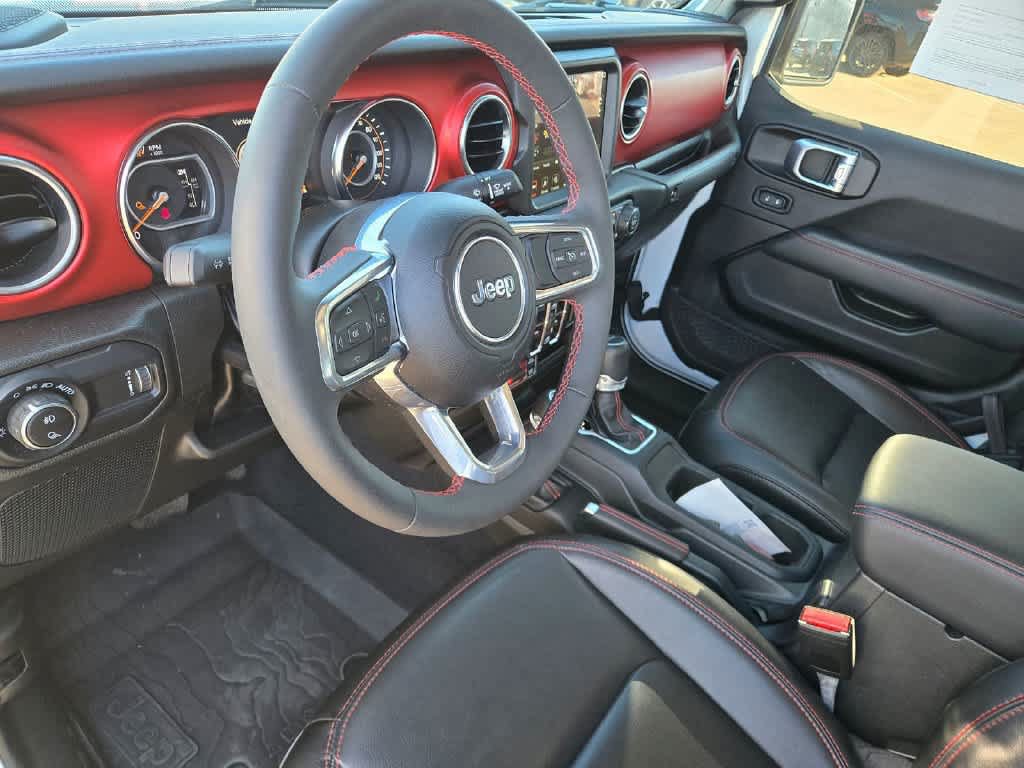 Used 2023 Jeep Gladiator Rubicon w/ LED Lighting Group AWD/4WD image 10