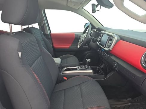 Used 2023 Toyota Tacoma SR5 RWD image 17
