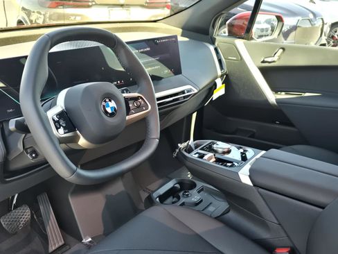 New 2026 BMW iX xDrive60 image 37