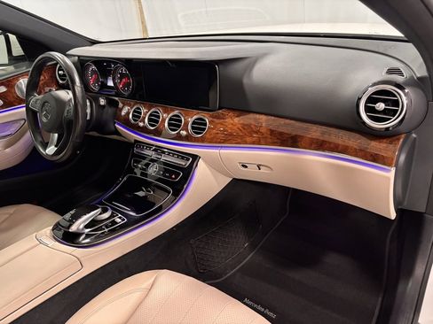 Used 2017 Mercedes-Benz E 300 4MATIC image 16