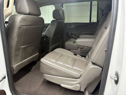 Used 2020 GMC Yukon XL Denali w/ Open Road Package AWD/4WD image 29