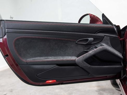 Used 2015 Porsche 911 GT3 RWD image 9