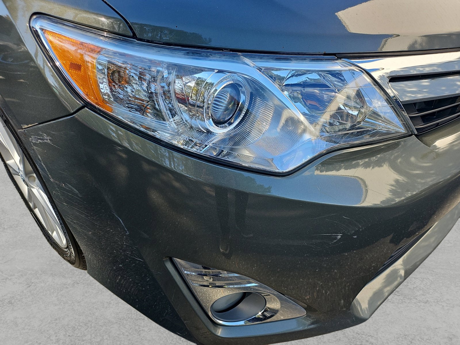 Used 2012 Toyota Camry XLE w/ Leather Pkg FWD image 38
