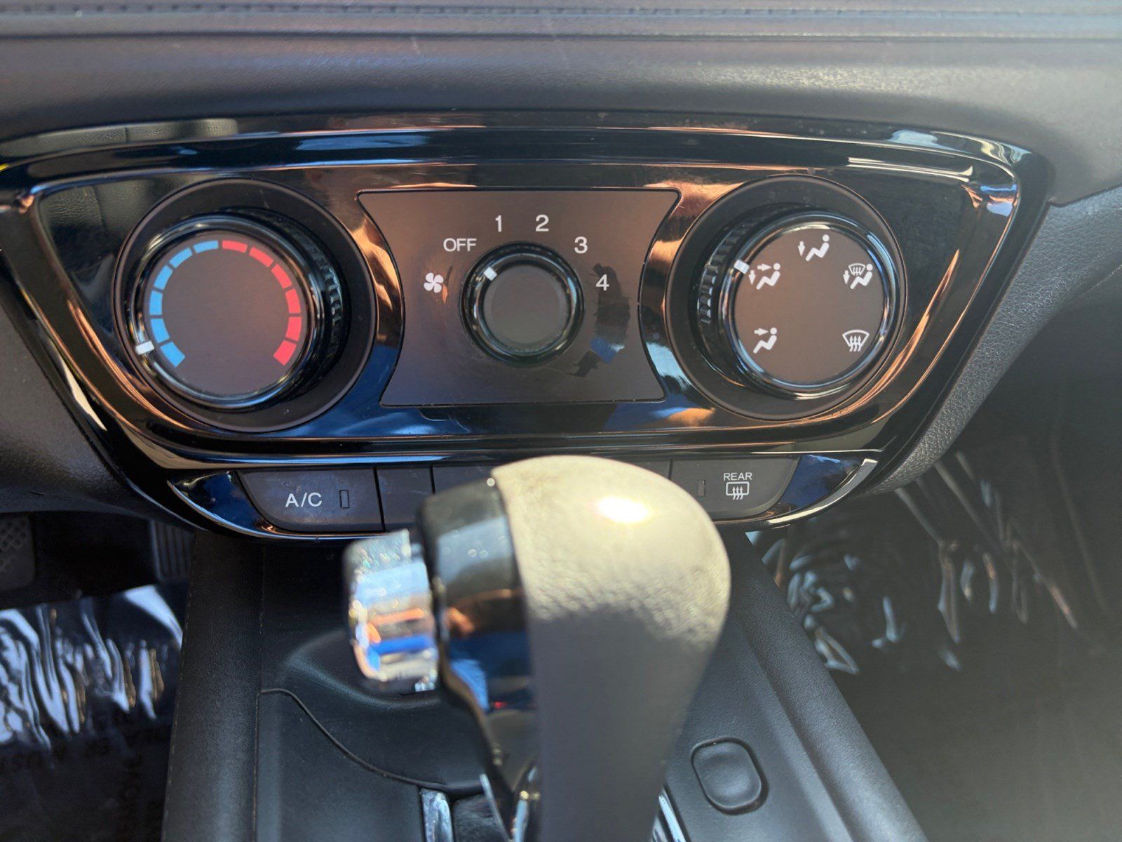 Used 2017 Honda HR-V LX image 18
